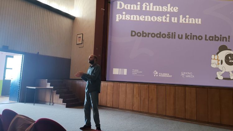 Kino Labin (2)